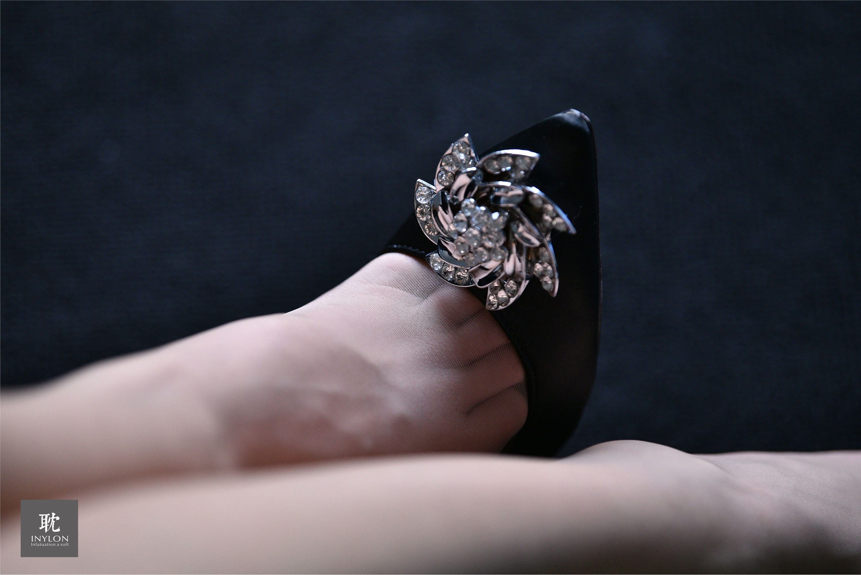 IESS异思趣向《普惠集245》- 模特：君老师《穿袜的OL》